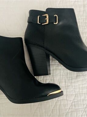 Rock & Republic Black Ankle Booties with Gold Accents